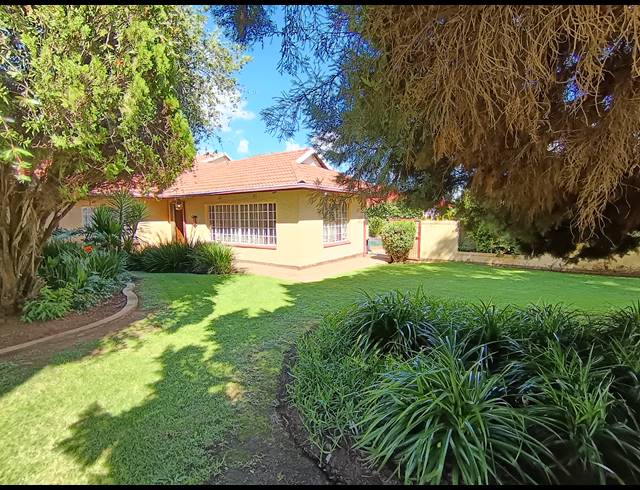 3 BEDROOM HOUSE FOR SALE IN BRACKENDOWNS
